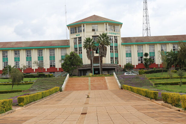 Moi Uni